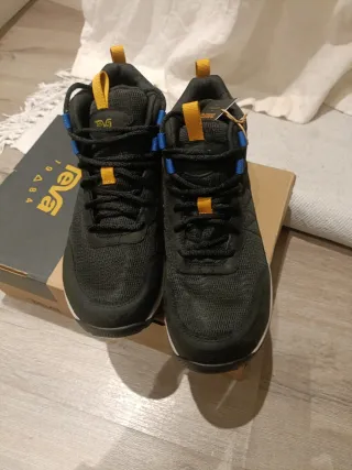 Botas de montaña Teva mujer