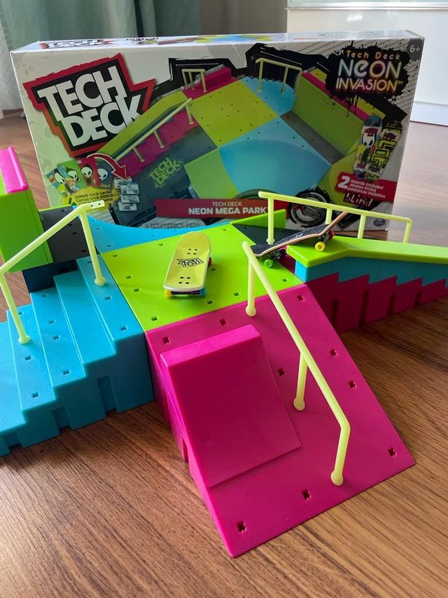 Tech deck neon mega park