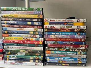 SUPERLOTE DE 70 DVD INFANTILES+REPRODUCTOR DE DVD