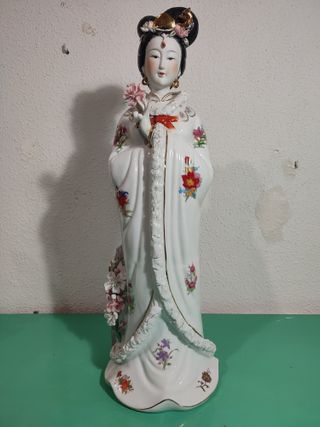 Geisha Elegante Porcelana