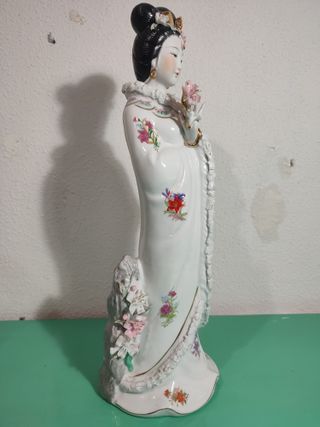 Geisha Elegante Porcelana