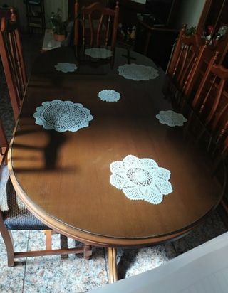 Mesa extensible vintage con 6 sillas comedor