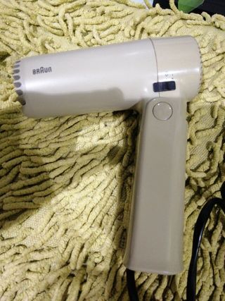 MINI SECADOR DE VIAJE PLEGABLE BRAUN