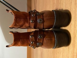 Botines de piel camperos