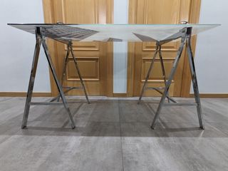 Mesa de cristal templado de diseño