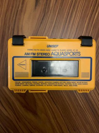 Walkman Unisef radio cassette vintage  80'S Japan.