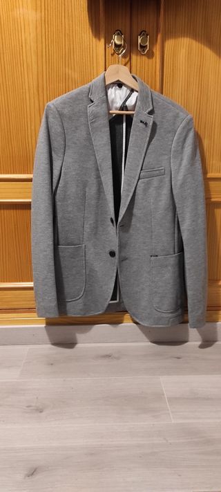 Chaqueta Zara hombre gris 