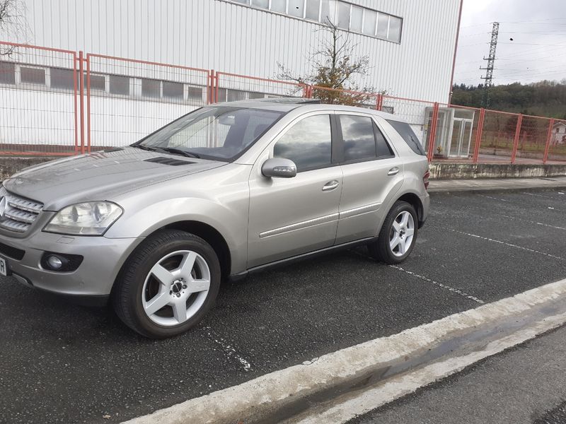 MERCEDES BENZ ML 320  CDI 4 MATIC - foto 1
