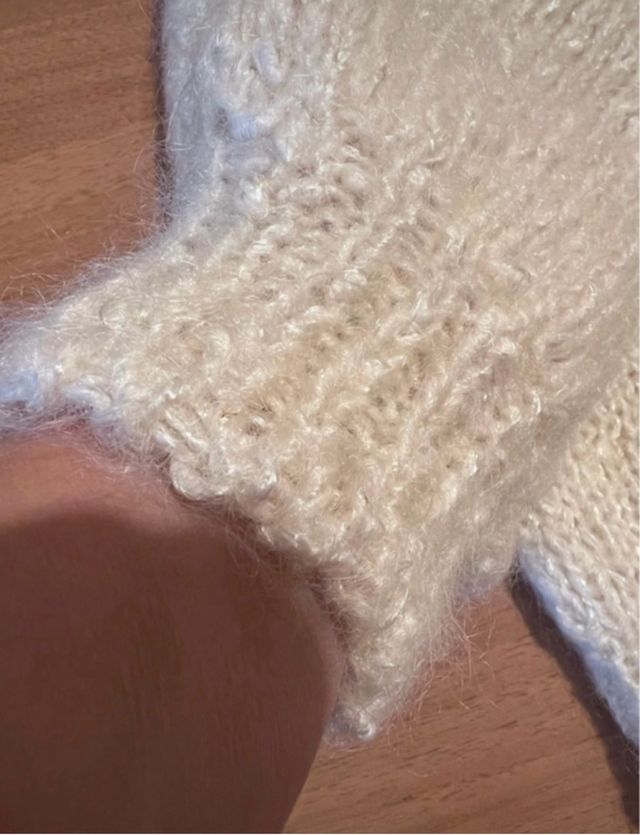 Cardigan di pura lana fatto a mano