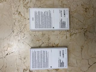 caja original Iphone 11 y XR. 15 euros cada caja.