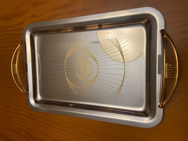 bandejas acero y oro