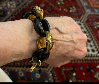 Bellissimo bracciale nuovo