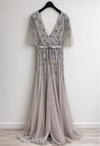 Vestido de fiesta pedreria La Sposa talla 46 plata