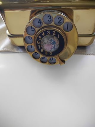 Teléfono antiguo