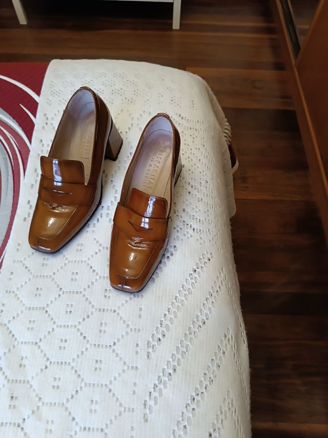 Zapato señora mocasín con tacón