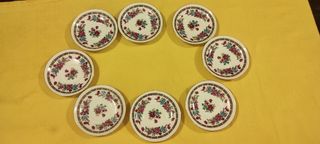 Juego de tazas y platos de café y té