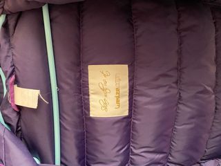 Chaqueta de nieve morada