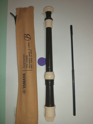 FLAUTA YANAHA SOPRANO YRS-302B III