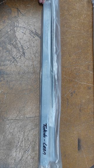 Protector / embellecedor puerta Seat