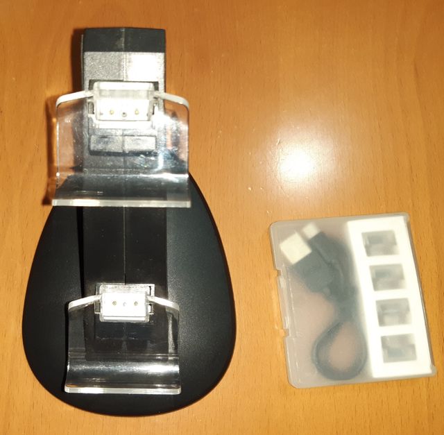 Soporte cargador mando videoconsola PS4