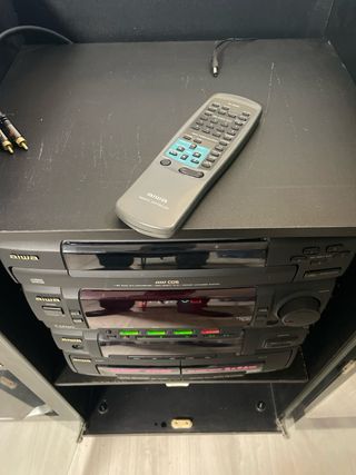 equipo hifi aiwa con mueble