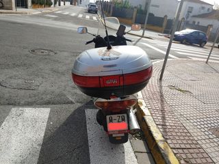 Suzuki Burgman AN400+extras