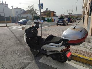 Suzuki Burgman AN400+extras