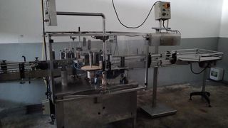 Llenadora de vinos Vismago  con 12 bocas