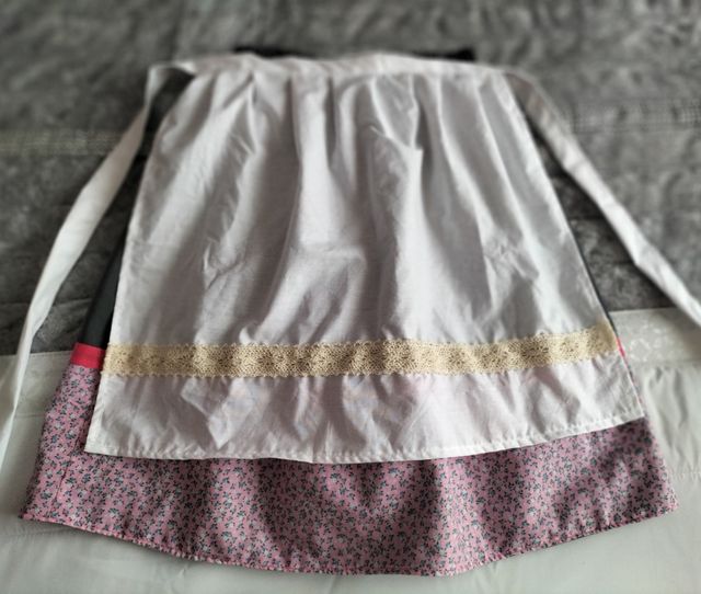 Traje de casera de niña