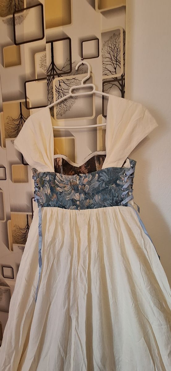 Vestido con estampado floral