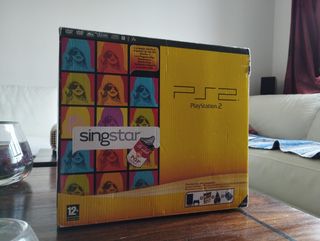 Play 2+2 mandos+Sing Star+Buzz