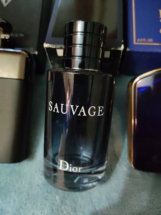 Se venden botes perfumes hombre vacios