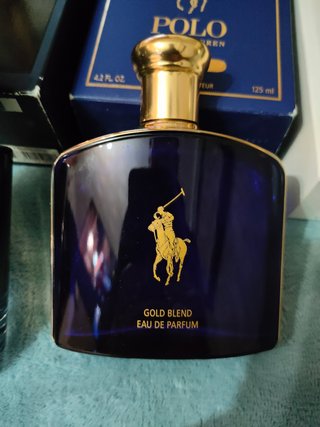Se venden botes perfumes hombre vacios
