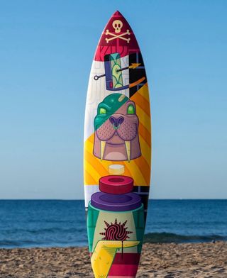 tabla de surf JDDK pintada por Artista Kram