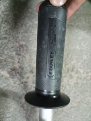 mango taladro de hierro