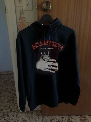 sudadera dellafuente