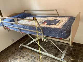 Cama articulada geriatrica