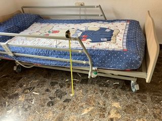 Cama articulada geriatrica