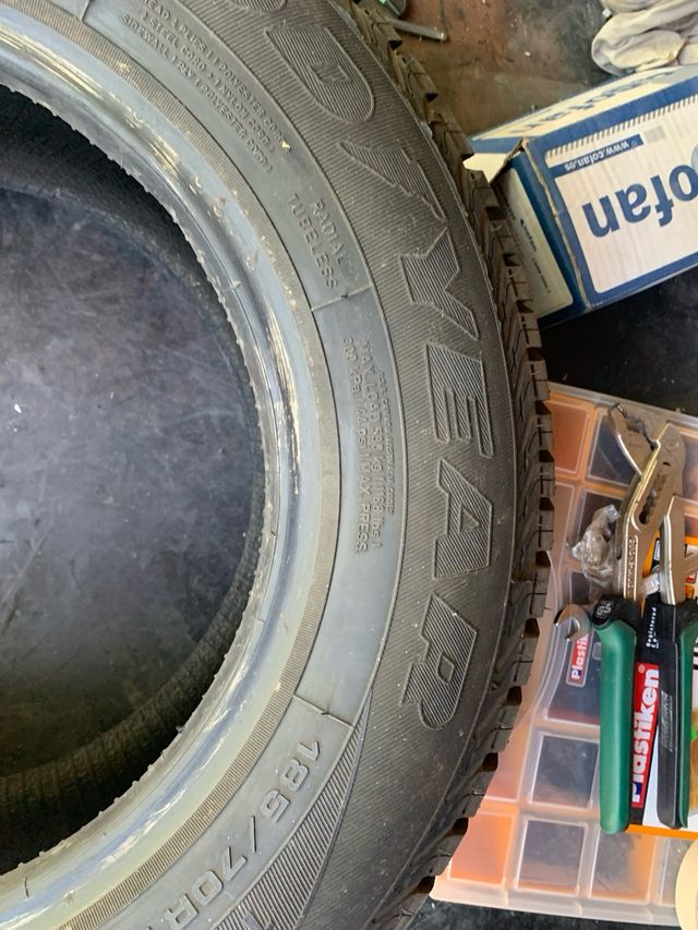 Neumaticos  Goodyear 185/70/13