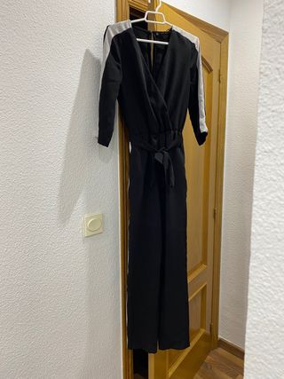 Mono negro con lineas blancas zara 