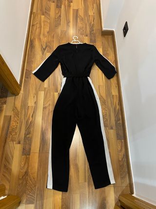 Mono negro con lineas blancas zara 