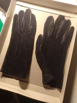 Guantes vintage de cuero y crochet