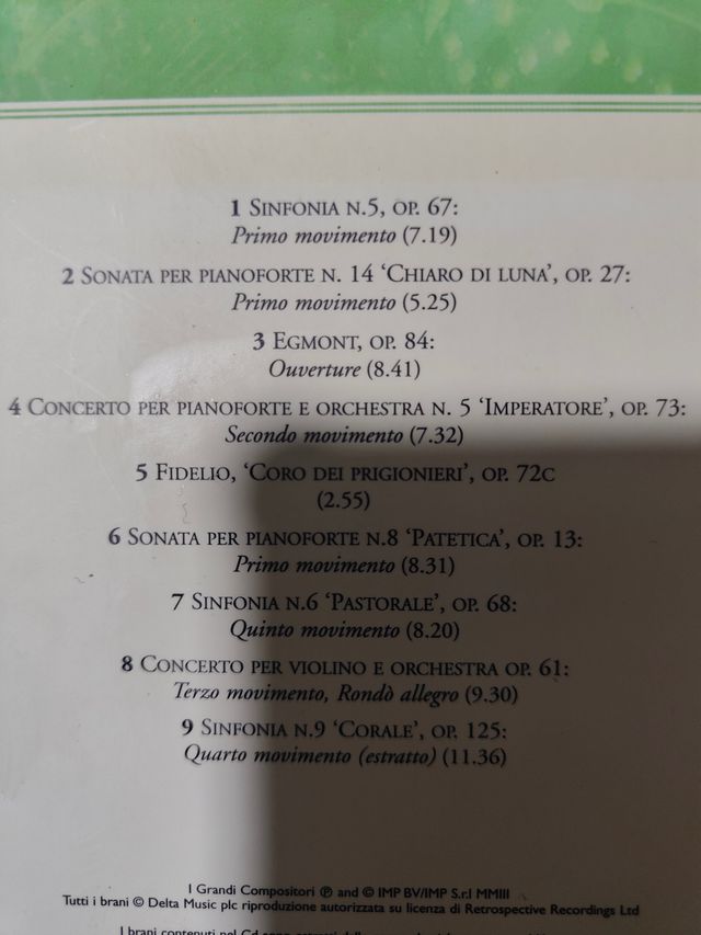 Compact disc di Ludwig Van Beethoven con manuale