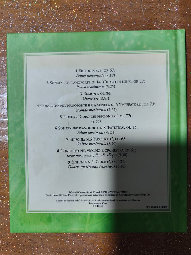 Compact disc di Ludwig Van Beethoven con manuale