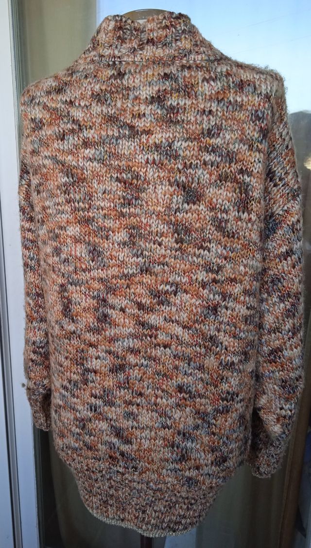 Rebeca de lana Calvin Klein