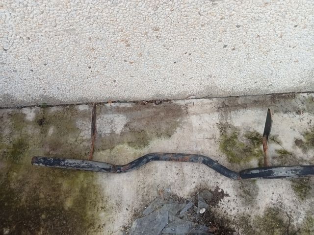 Defensa trasera parachoques Mitsubishi L200