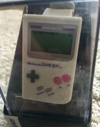 Reloj game boy