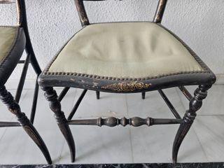 Sillas antiguas decoradas