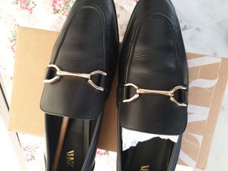 Mocasín mujer de piel 41. Zara. Málaga