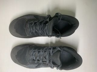 Zapatillas “Kyrie Flytrap 5” color negro